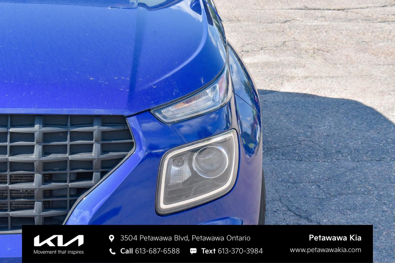 2022 Hyundai Venue Preferred 4dr Front-Wheel Drive Photo5