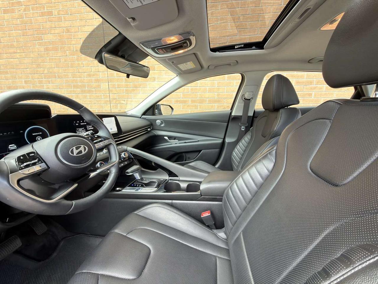 2024 Hyundai Elantra Luxury   Leather   Ambient Lighting   Sunroof Photo