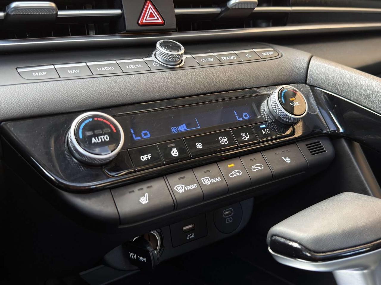 2024 Hyundai Elantra Luxury   Leather   Ambient Lighting   Sunroof Photo