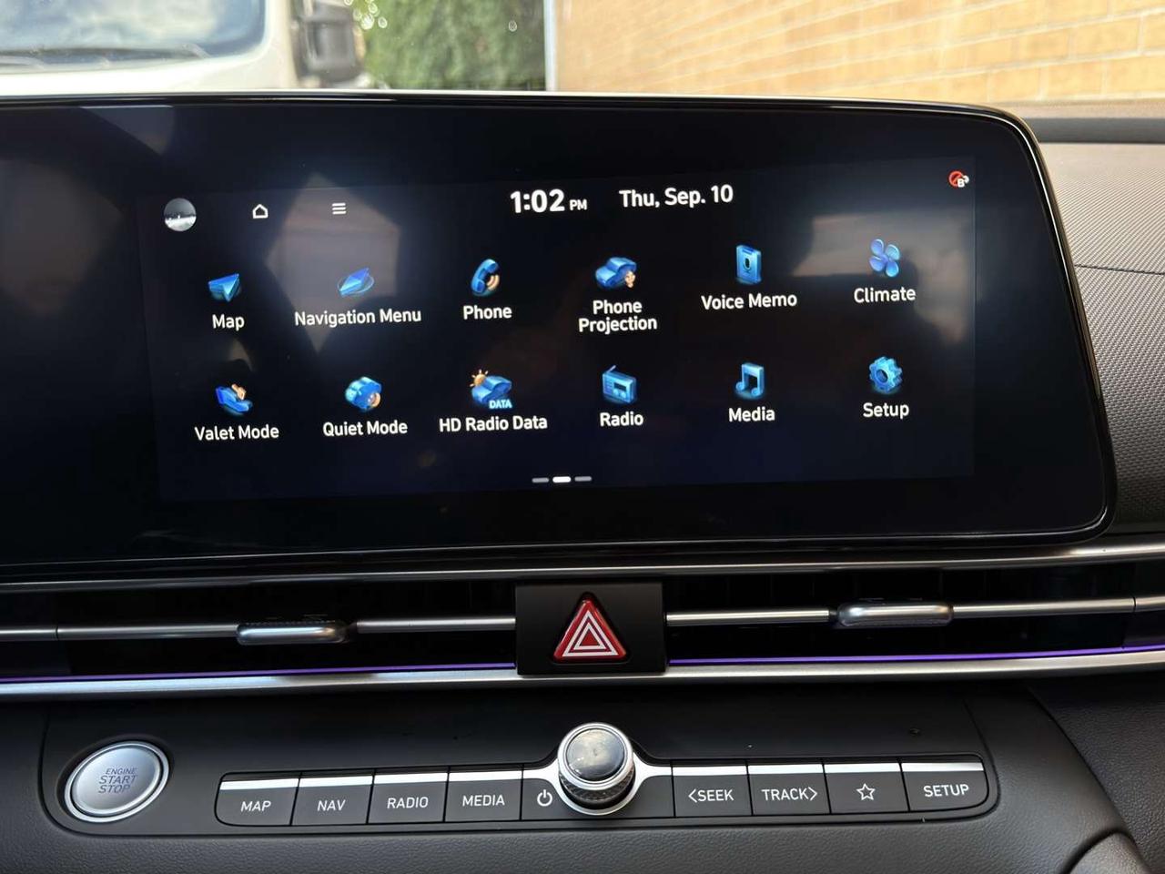2024 Hyundai Elantra Luxury   Leather   Ambient Lighting   Sunroof Photo