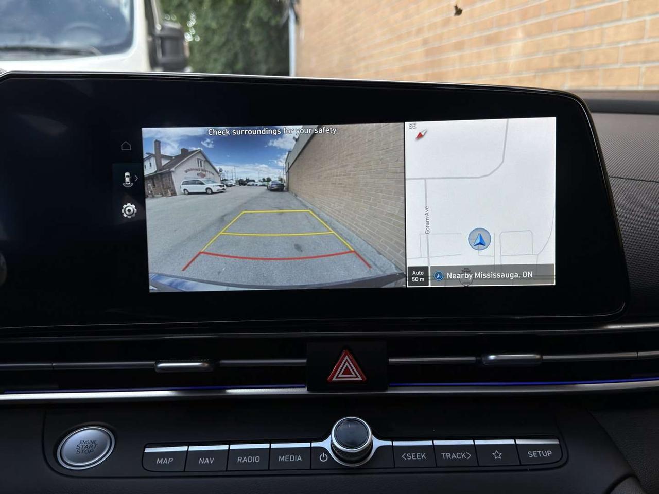 2024 Hyundai Elantra Luxury   Leather   Ambient Lighting   Sunroof Photo