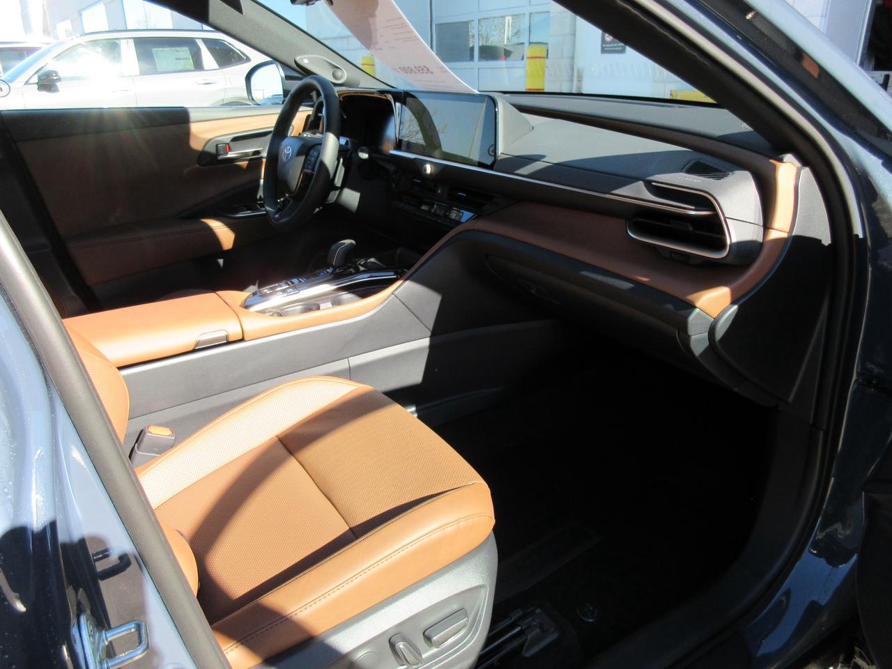 2026 Toyota Crown Signia Limited 4dr All-Wheel Drive Photo