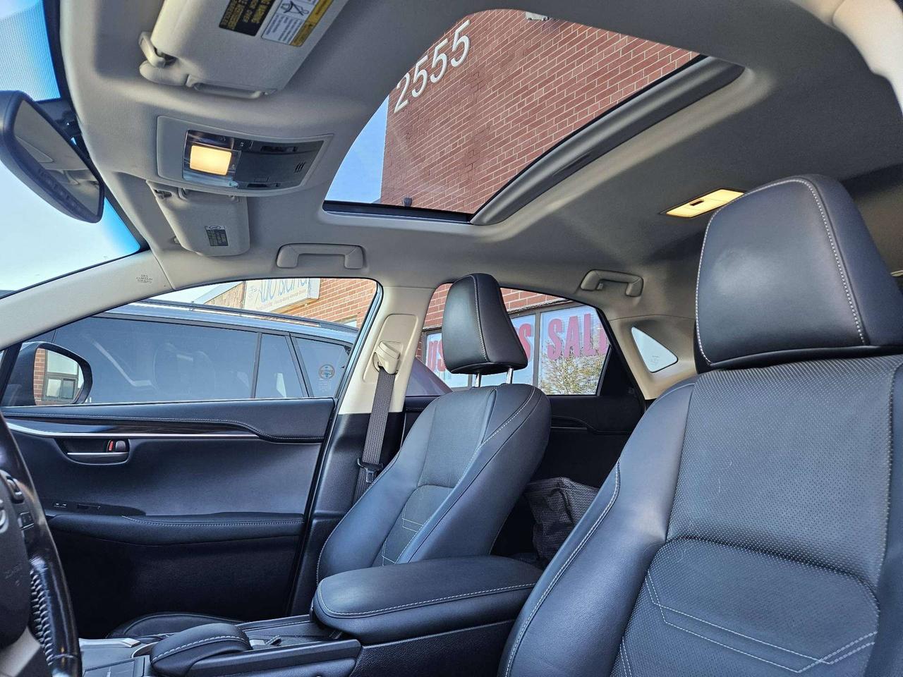 2016 Lexus NX AWD, Leather, Sunroof, Camera, Navi Photo