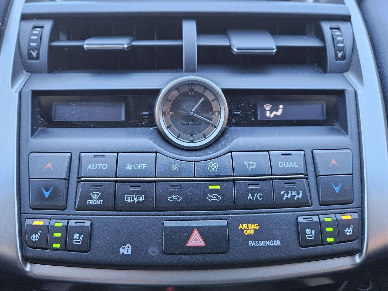 2016 Lexus NX AWD, Leather, Sunroof, Camera, Navi Photo