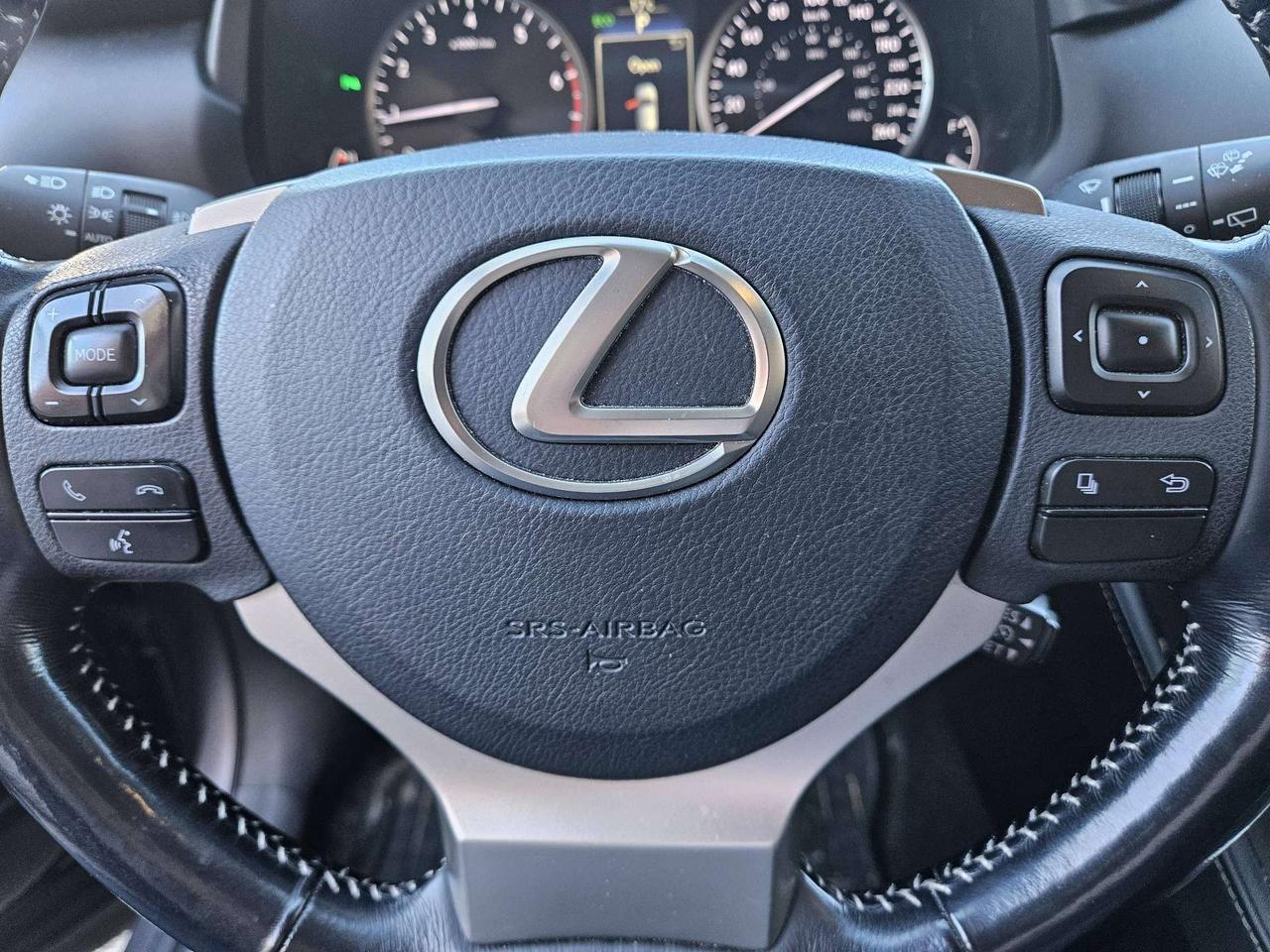 2016 Lexus NX AWD, Leather, Sunroof, Camera, Navi Photo