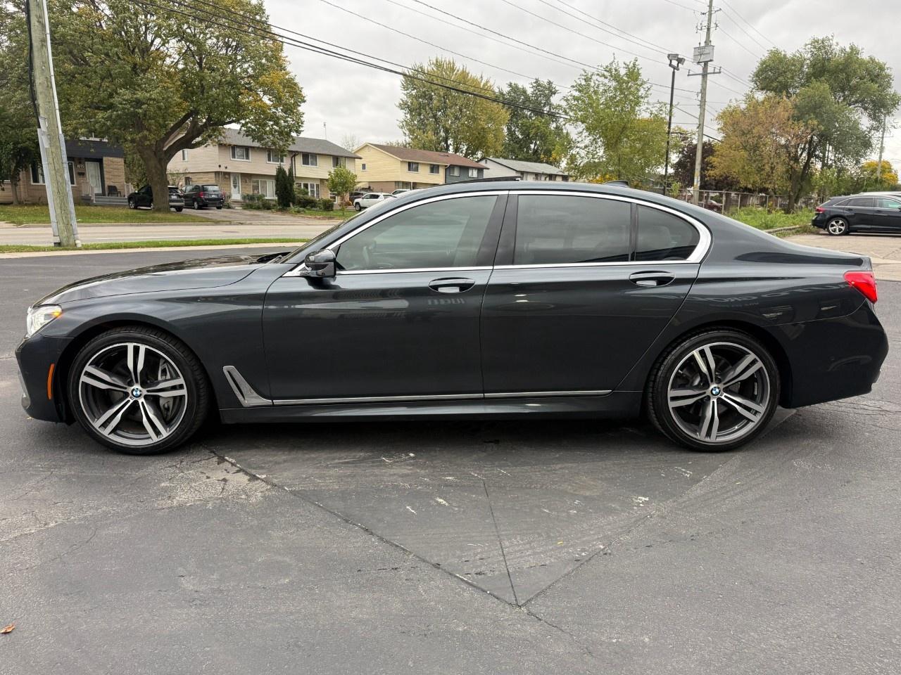 2016 BMW 7 Series 4dr Sdn 750i xDrive AWD Photo