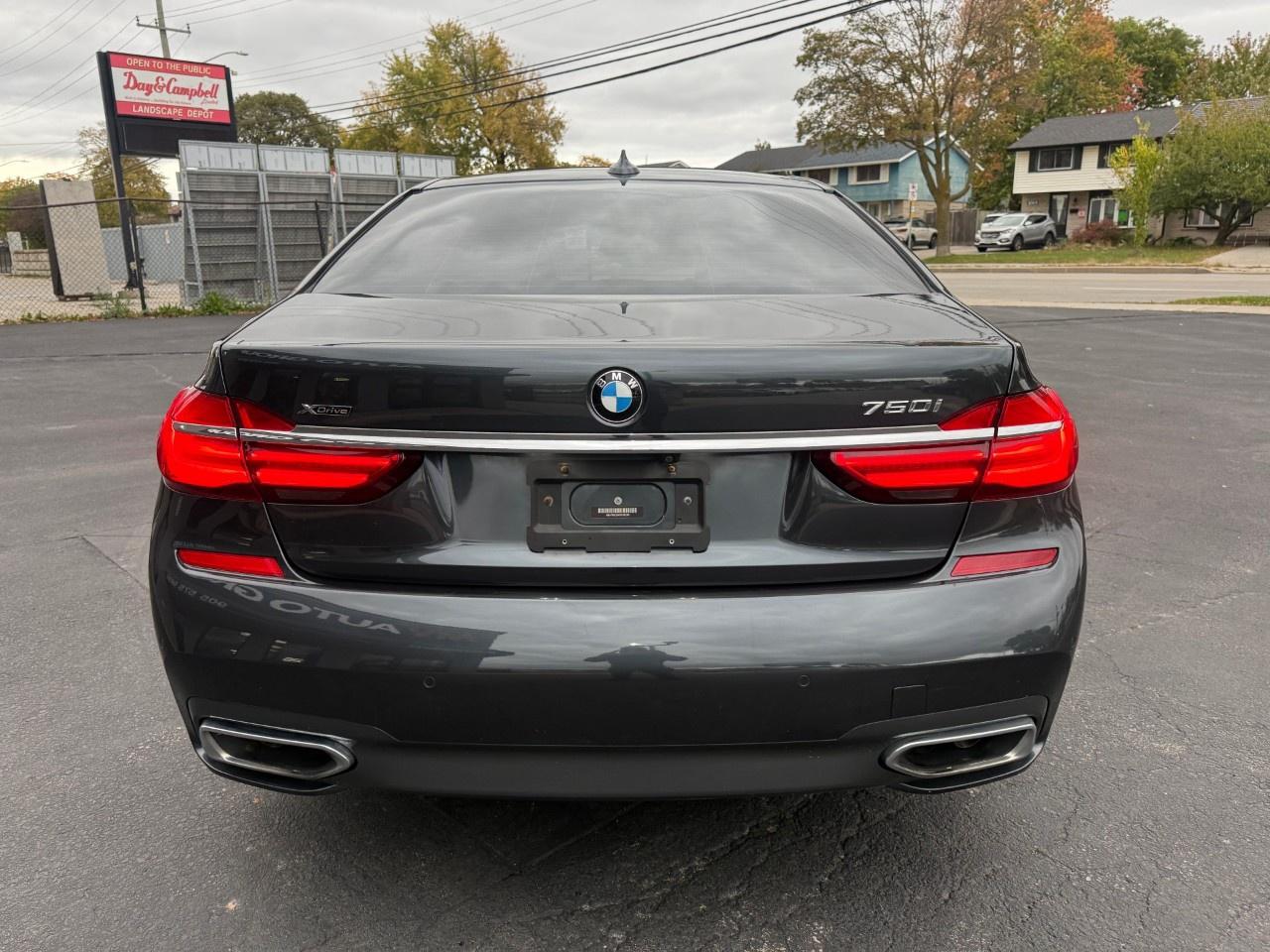 2016 BMW 7 Series 4dr Sdn 750i xDrive AWD Photo