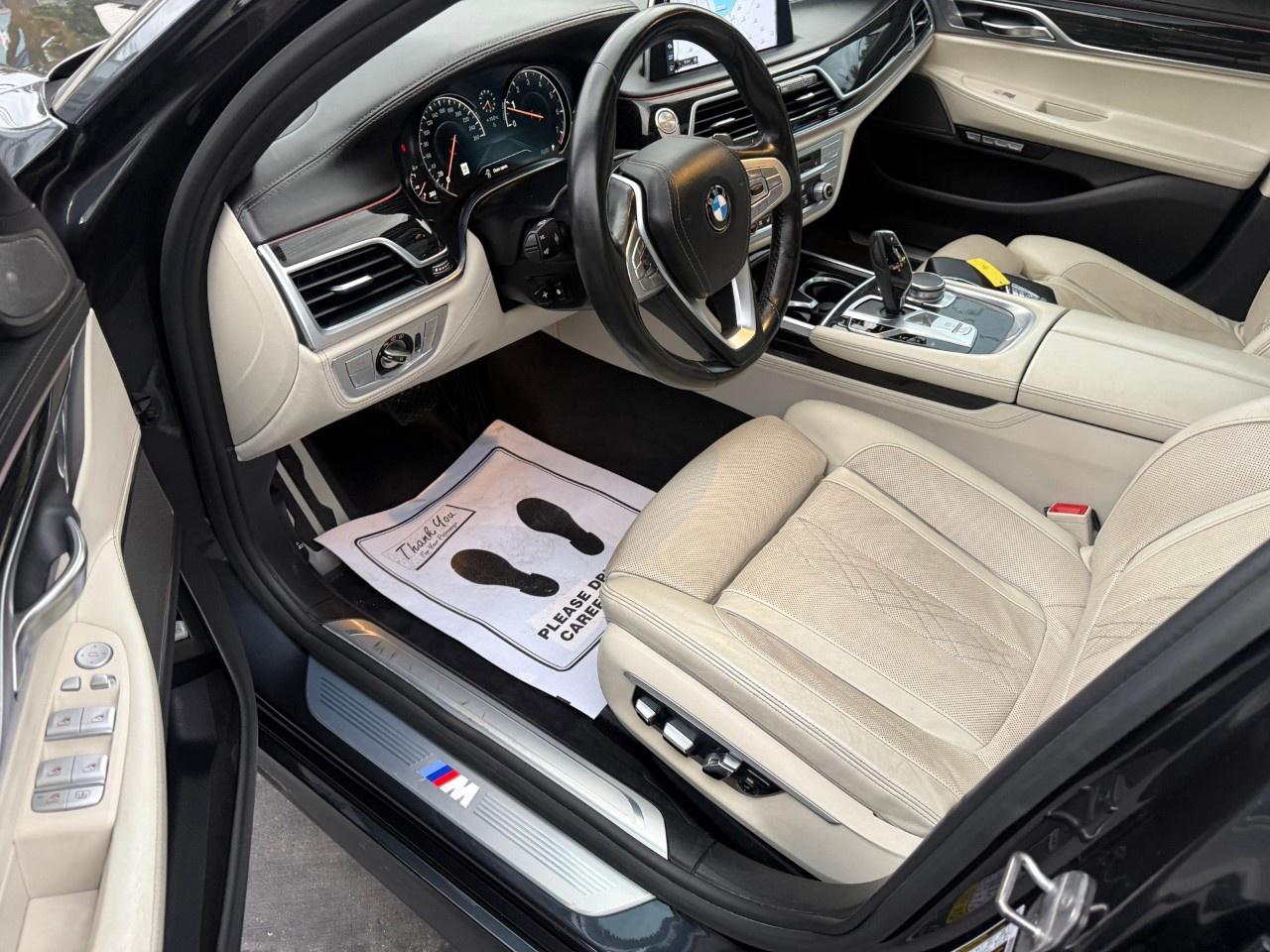 2016 BMW 7 Series 4dr Sdn 750i xDrive AWD Photo