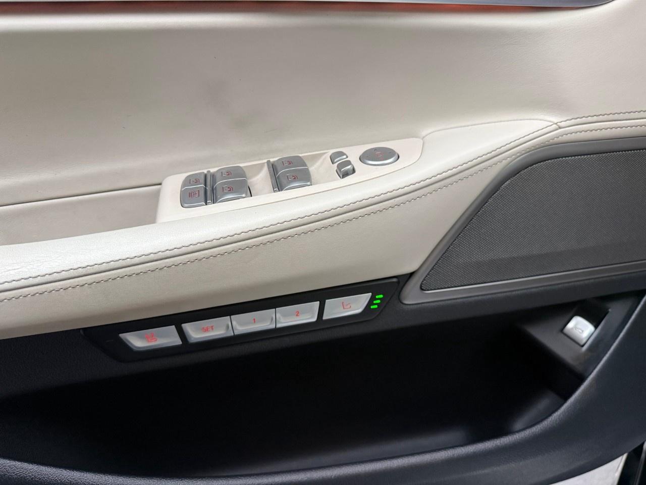 2016 BMW 7 Series 4dr Sdn 750i xDrive AWD Photo