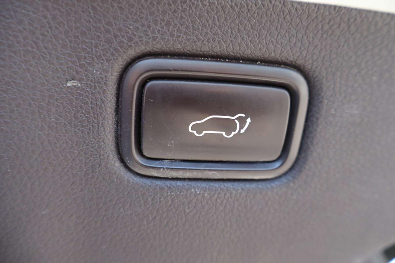 2016 Kia Sedona SXL Limited 7 Passenger Leather Sunroof $84/Weekly Photo
