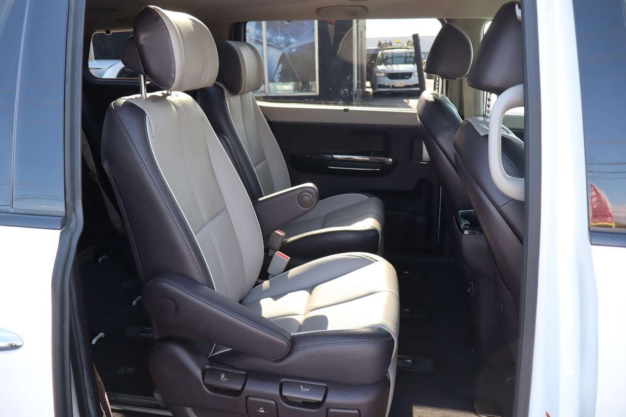 2016 Kia Sedona SXL Limited 7 Passenger Leather Sunroof $84/Weekly Photo