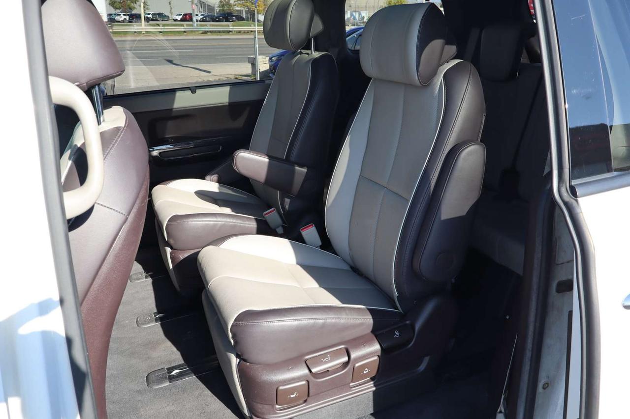 2016 Kia Sedona SXL Limited 7 Passenger Leather Sunroof $84/Weekly Photo