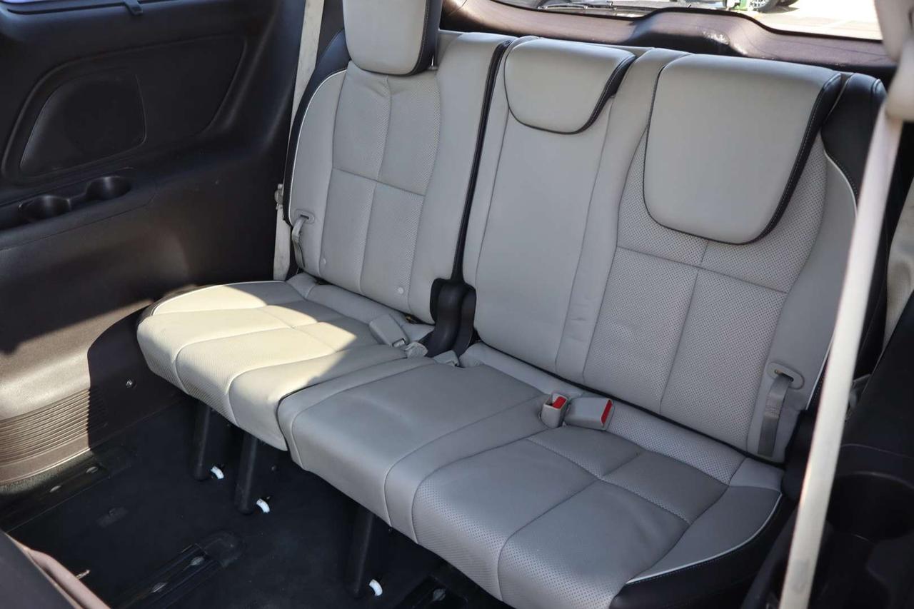 2016 Kia Sedona SXL Limited 7 Passenger Leather Sunroof $84/Weekly Photo
