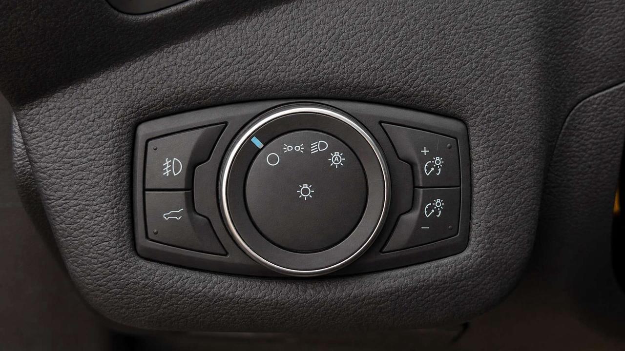2018 Ford Escape SE   Certified   4WD Photo