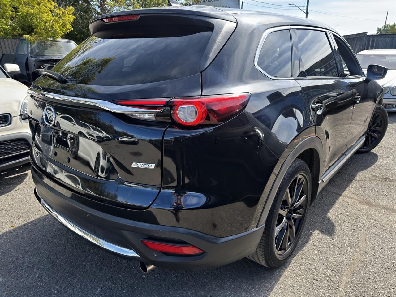 2016 Mazda CX-9 Signature Photo3