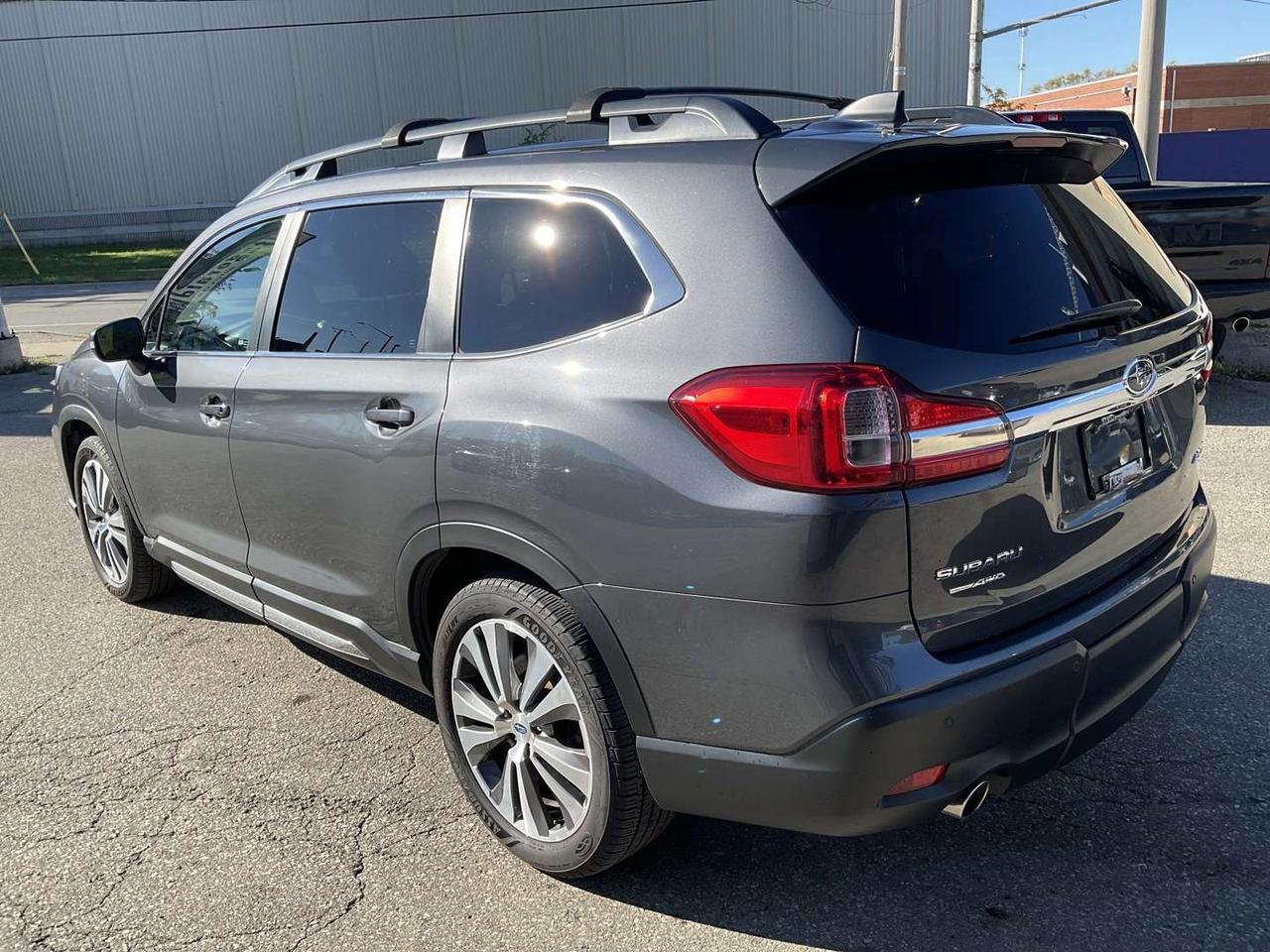 2021 Subaru ASCENT Limited w/7-Passenger Technology Pkg - LTHR! NAV! BACK-UP CAM! Photo