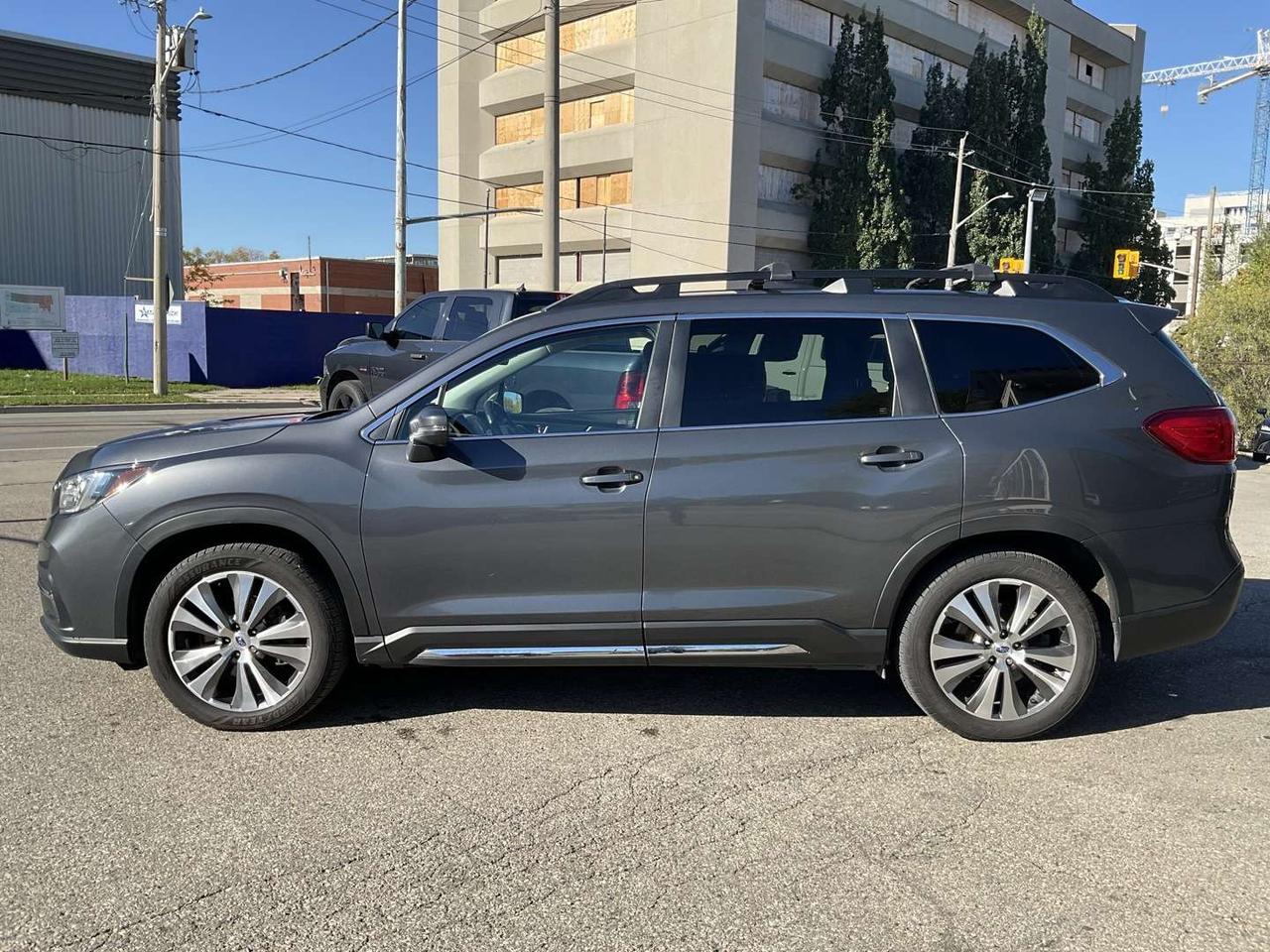 2021 Subaru ASCENT Limited w/7-Passenger Technology Pkg - LTHR! NAV! BACK-UP CAM! Photo3