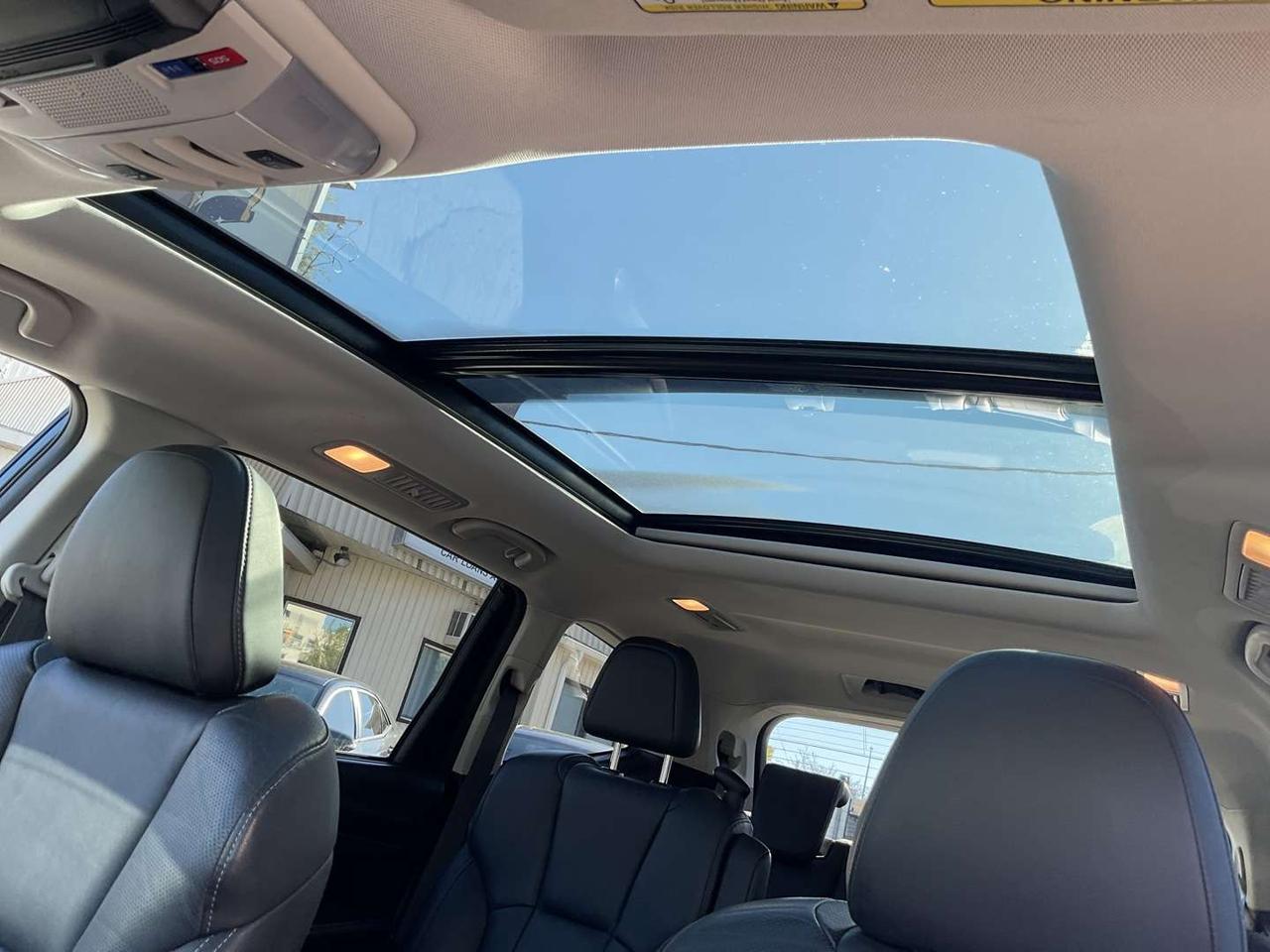 2021 Subaru ASCENT Limited w/7-Passenger Technology Pkg - LTHR! NAV! BACK-UP CAM! Photo