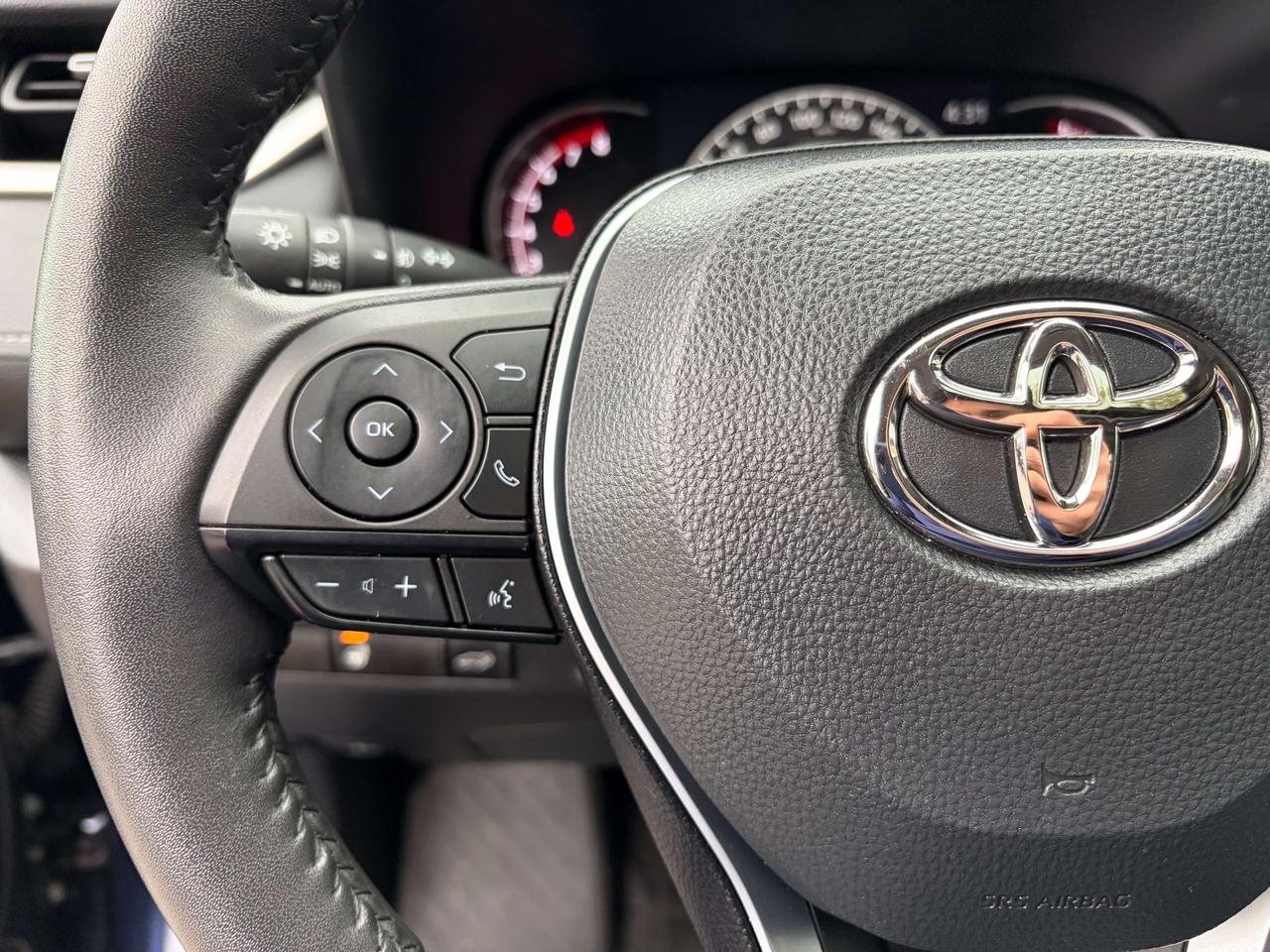 2023 Toyota RAV4 XLE AWD SofTex Leather Moonroof One Owner Clea Photo