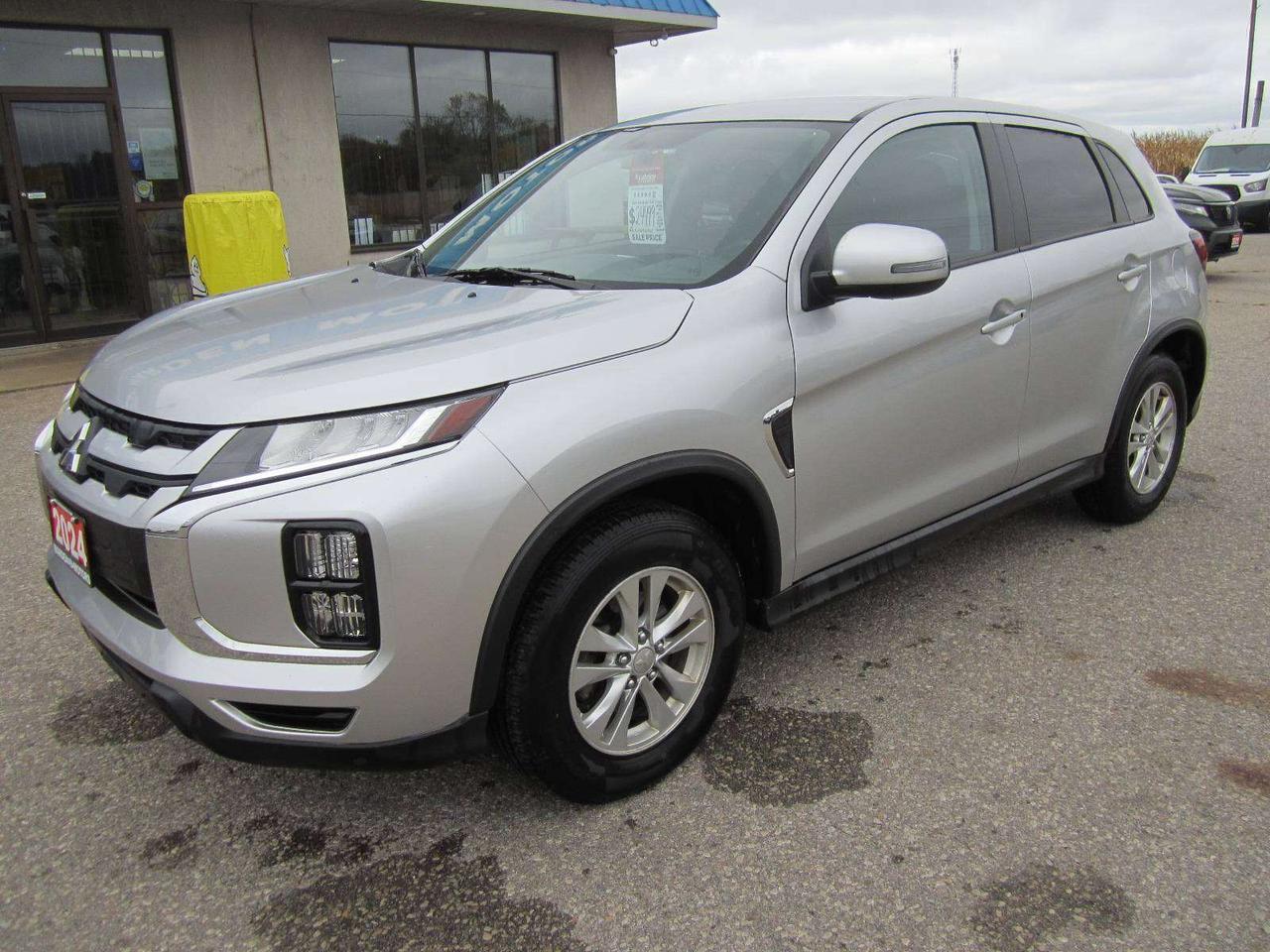 2024 Mitsubishi RVR SE AWC NO ACCIDENTS! 1 PRICE ONLY! NO ADMIN FEES! Photo
