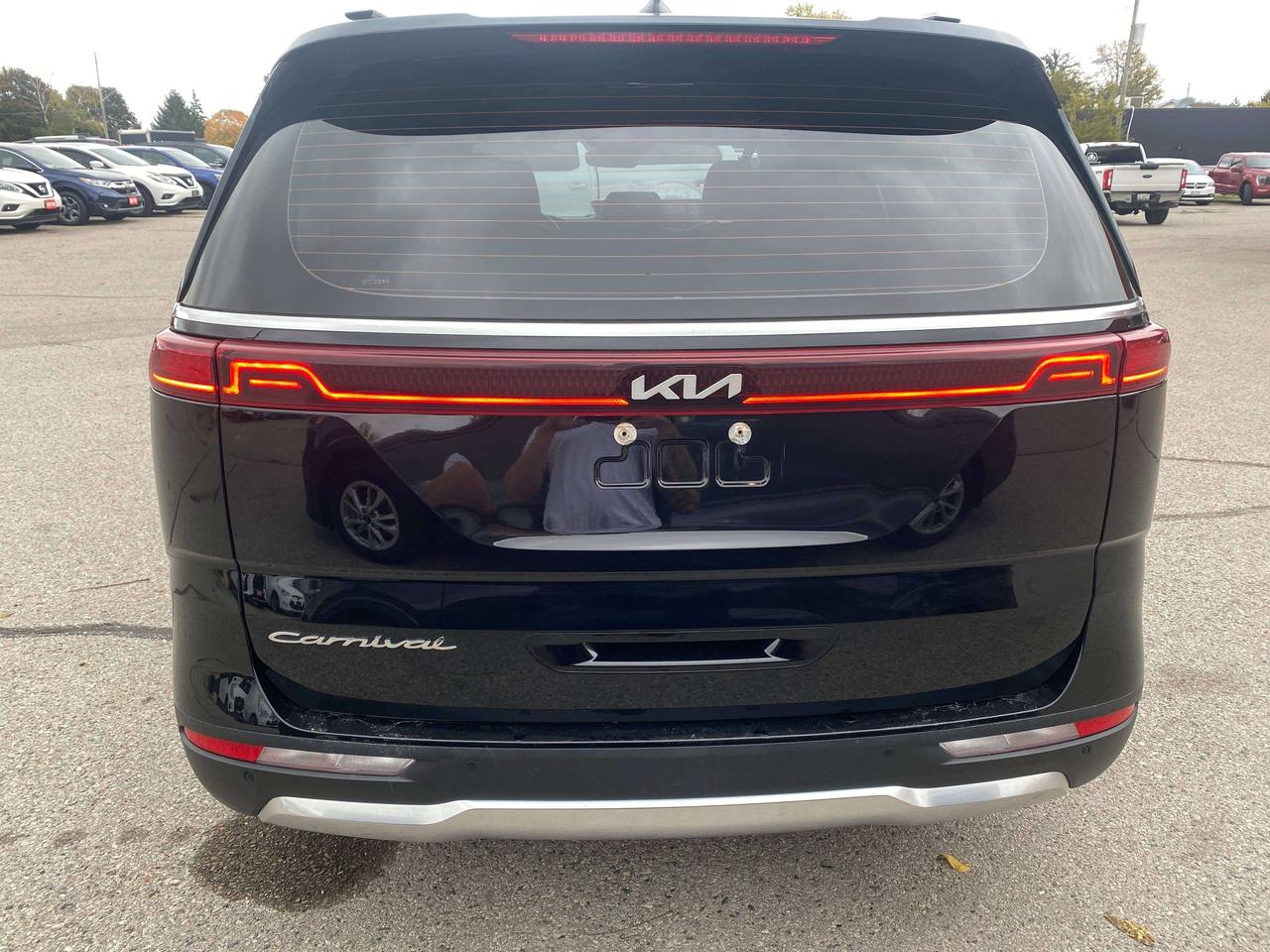 2022 Kia Carnival EX+, 8 PASS, CLEAN CARFAX, POWER SLIDING DOORS! Photo
