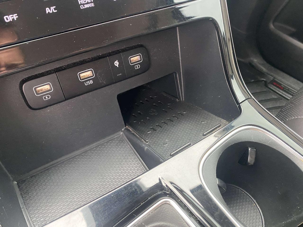 2022 Kia Carnival EX+, 8 PASS, CLEAN CARFAX, POWER SLIDING DOORS! Photo
