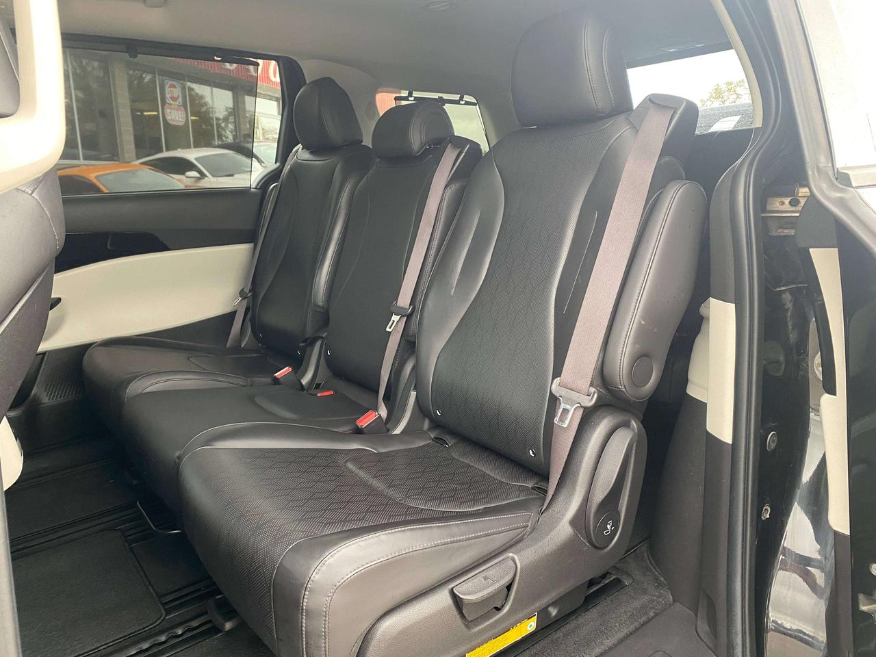 2022 Kia Carnival EX+, 8 PASS, CLEAN CARFAX, POWER SLIDING DOORS! Photo