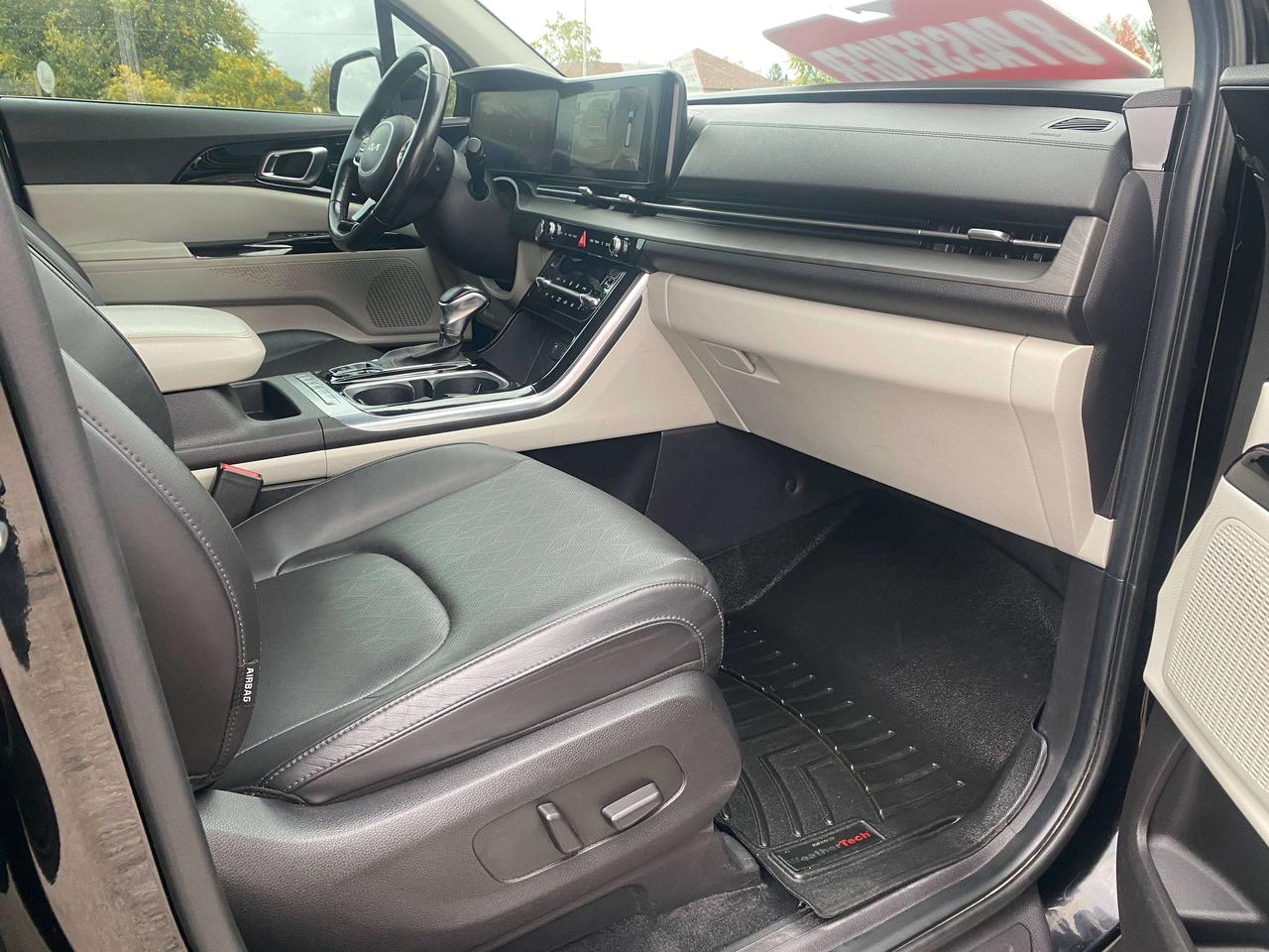 2022 Kia Carnival EX+, 8 PASS, CLEAN CARFAX, POWER SLIDING DOORS! Photo