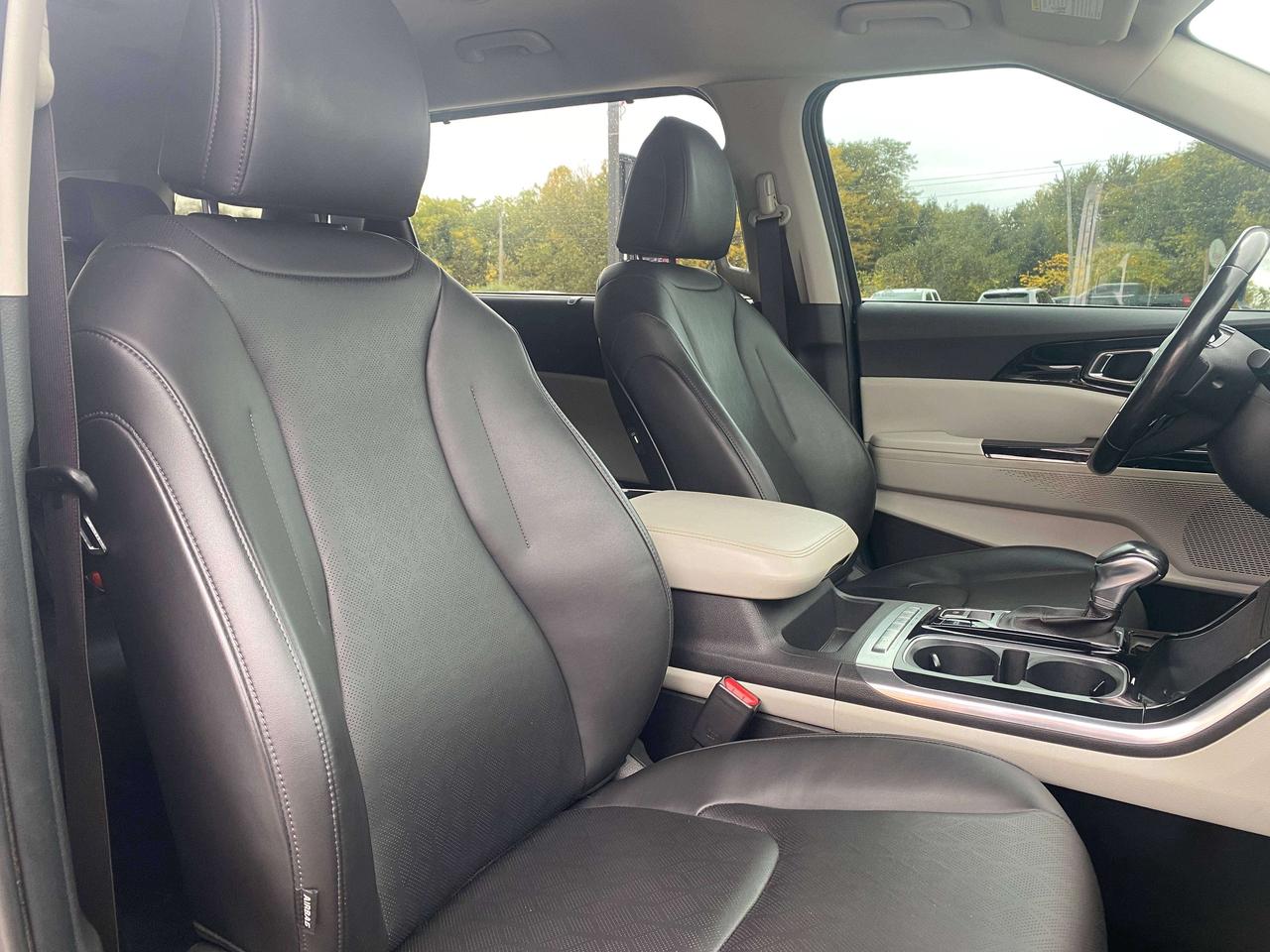 2022 Kia Carnival EX+, 8 PASS, CLEAN CARFAX, POWER SLIDING DOORS! Photo