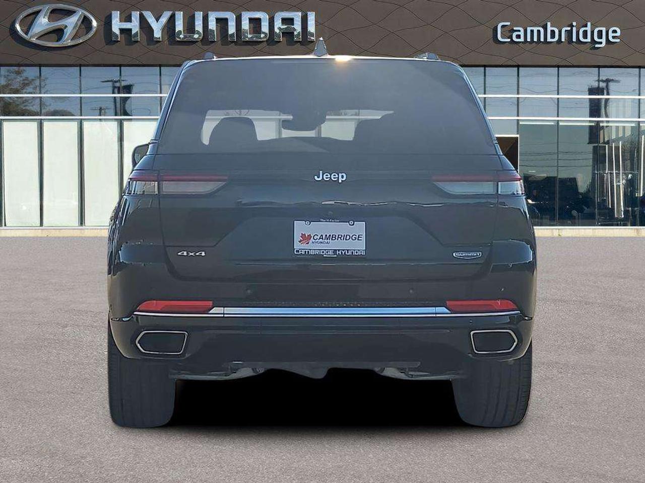 2025 Jeep Grand Cherokee Summit Reserve Photo