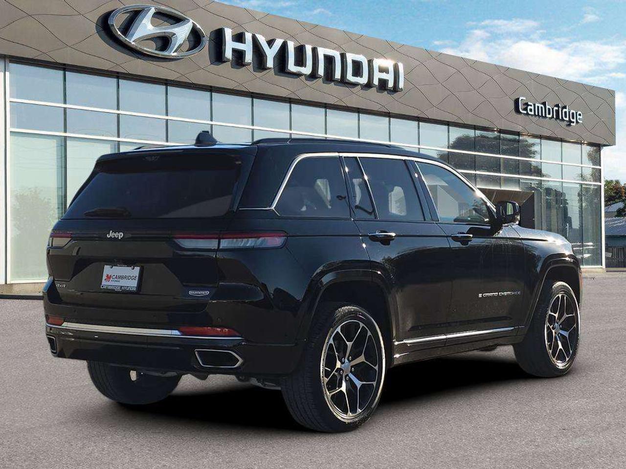 2025 Jeep Grand Cherokee Summit Reserve Photo