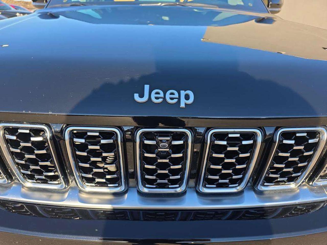 2025 Jeep Grand Cherokee Summit Reserve Photo