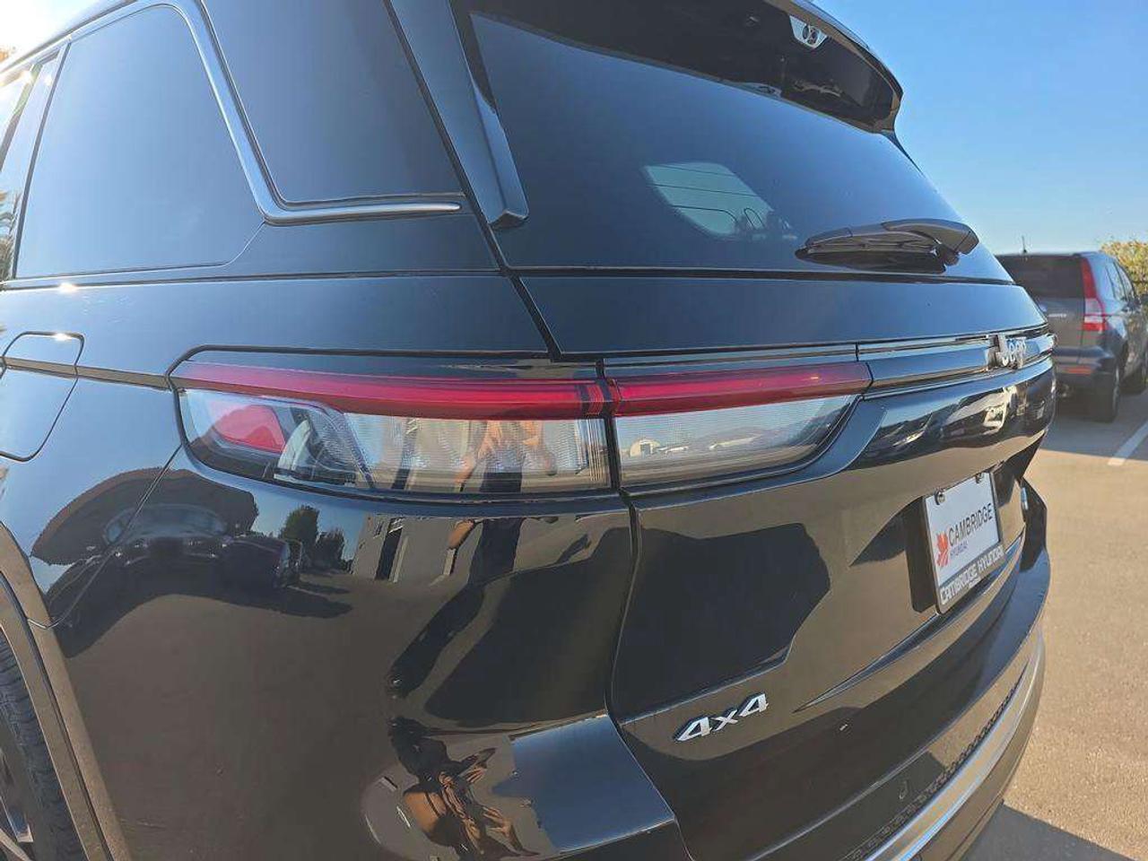 2025 Jeep Grand Cherokee Summit Reserve Photo