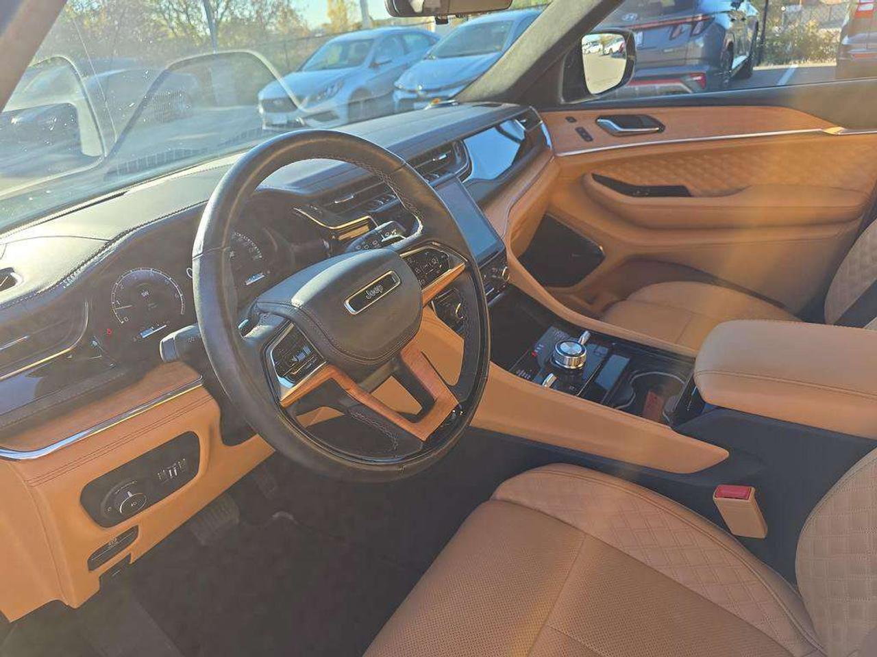 2025 Jeep Grand Cherokee Summit Reserve Photo