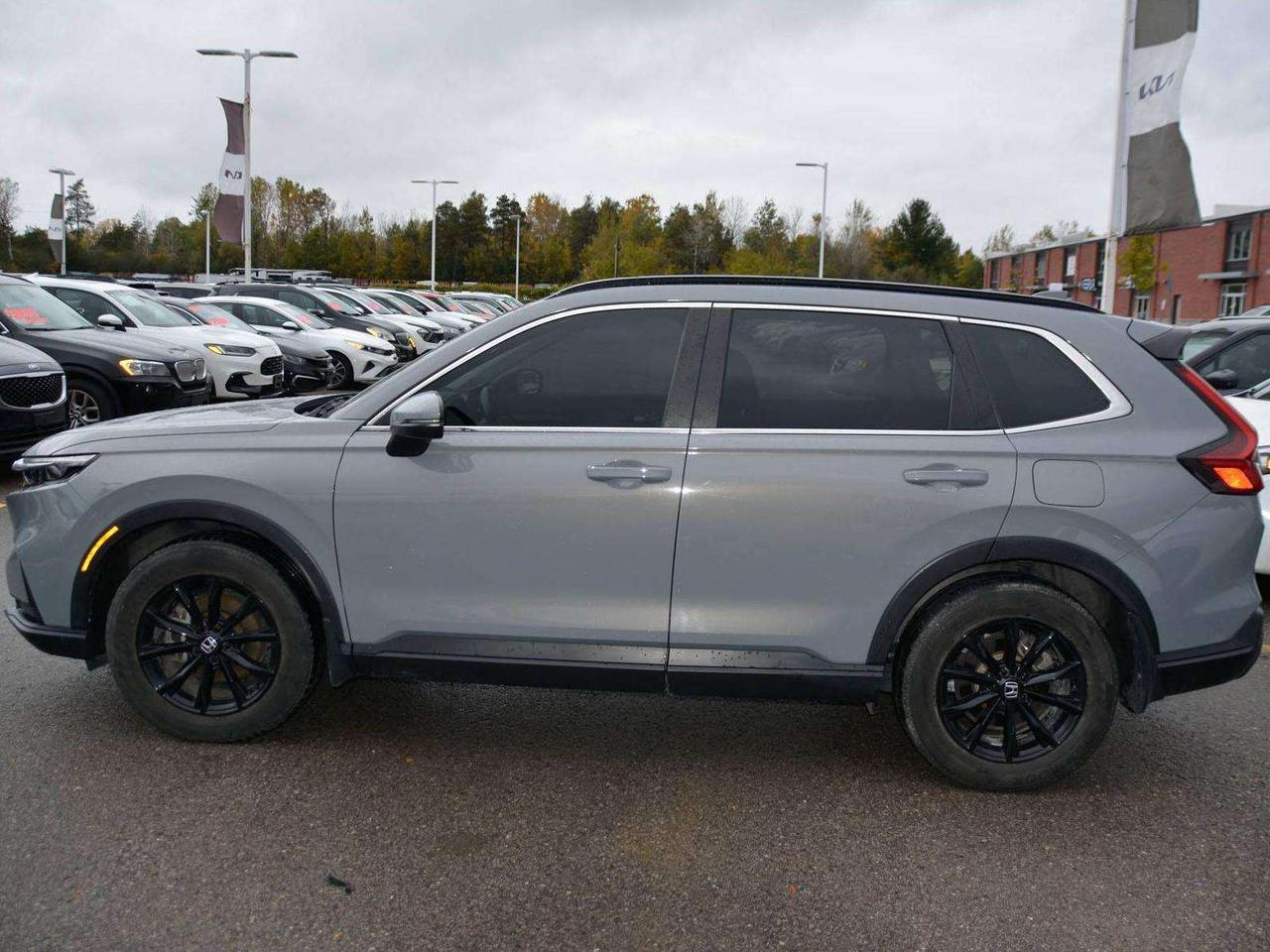 2023 Honda CR-V Sport Photo1