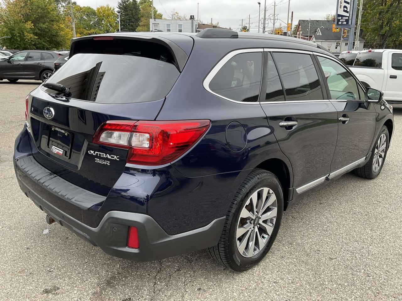 2018 Subaru Outback 3.6R Premier - BROWN LEATHER! NAV! BACK-UP CAM! BSM! SUNROOF! Photo