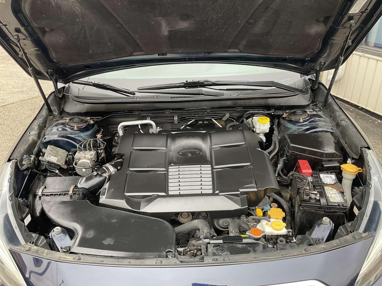 2018 Subaru Outback 3.6R Premier - BROWN LEATHER! NAV! BACK-UP CAM! BSM! SUNROOF! Photo
