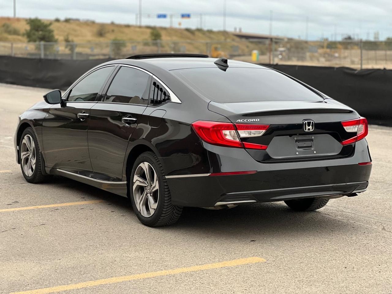 2018 Honda Accord EX-L | NO ACCIDENT | LEATHER | SUNROOF | HEATED ST Photo