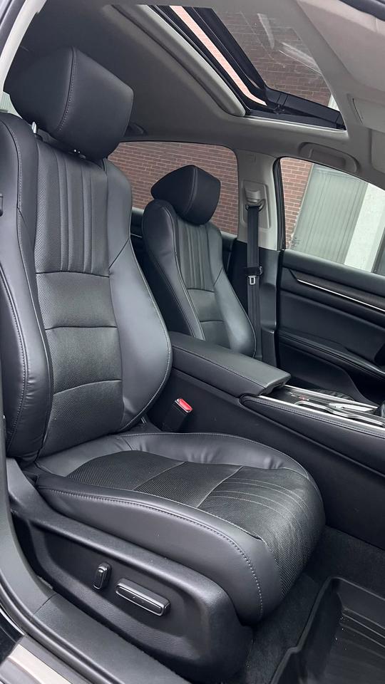 2018 Honda Accord EX-L | NO ACCIDENT | LEATHER | SUNROOF | HEATED ST Photo