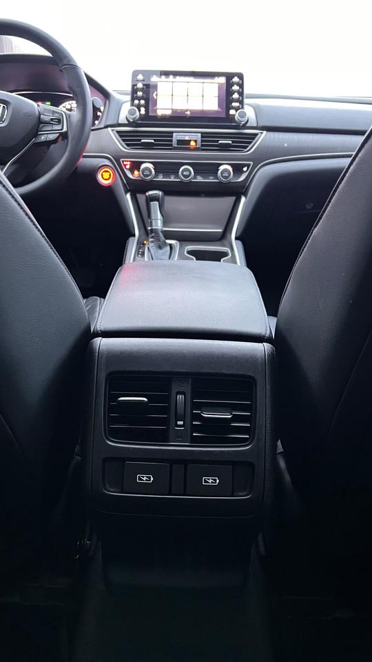 2018 Honda Accord EX-L | NO ACCIDENT | LEATHER | SUNROOF | HEATED ST Photo