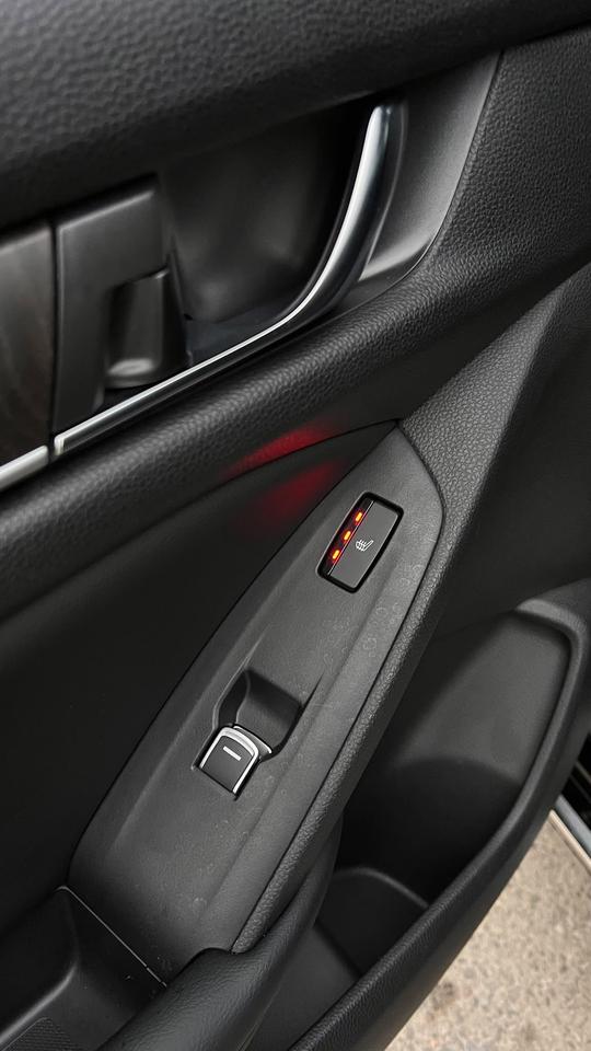 2018 Honda Accord EX-L | NO ACCIDENT | LEATHER | SUNROOF | HEATED ST Photo