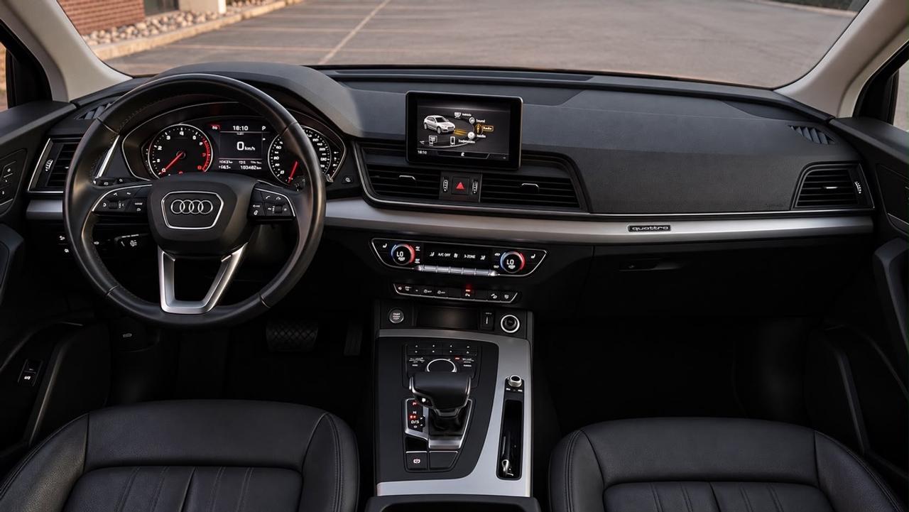 2020 Audi Q5 45 Komfort TFSI Quattro Photo