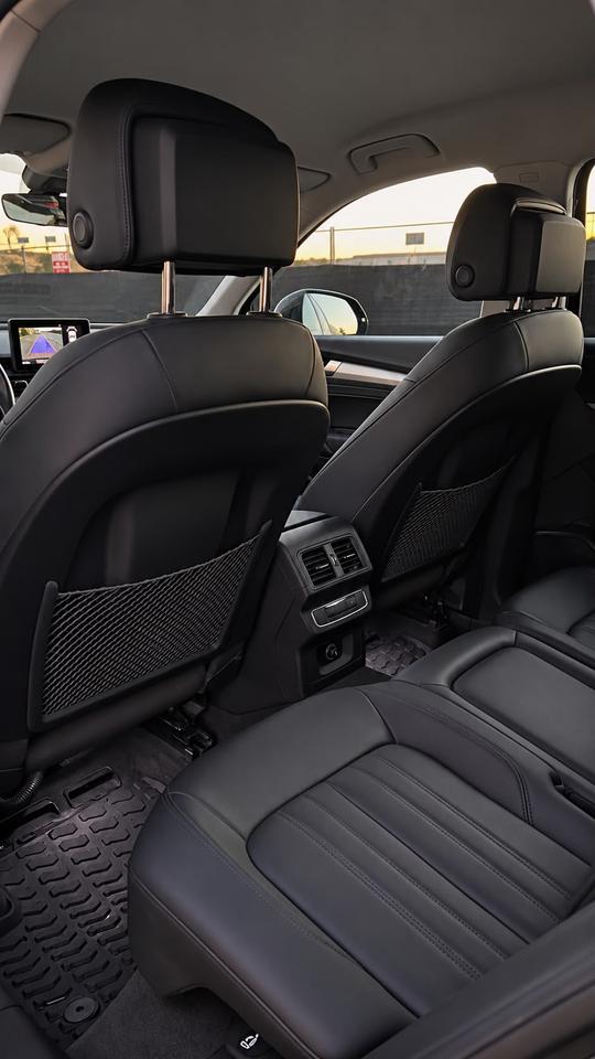 2020 Audi Q5 45 Komfort TFSI Quattro Photo