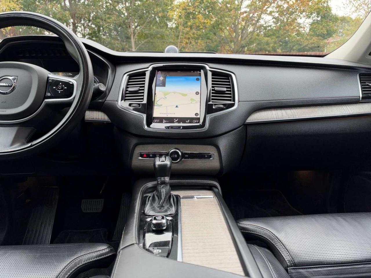 2022 Volvo XC90 T6 AWD Inscription 7-Seater * BOWERS & WILKINS / DRIVER ASSIST / LOW KM Photo