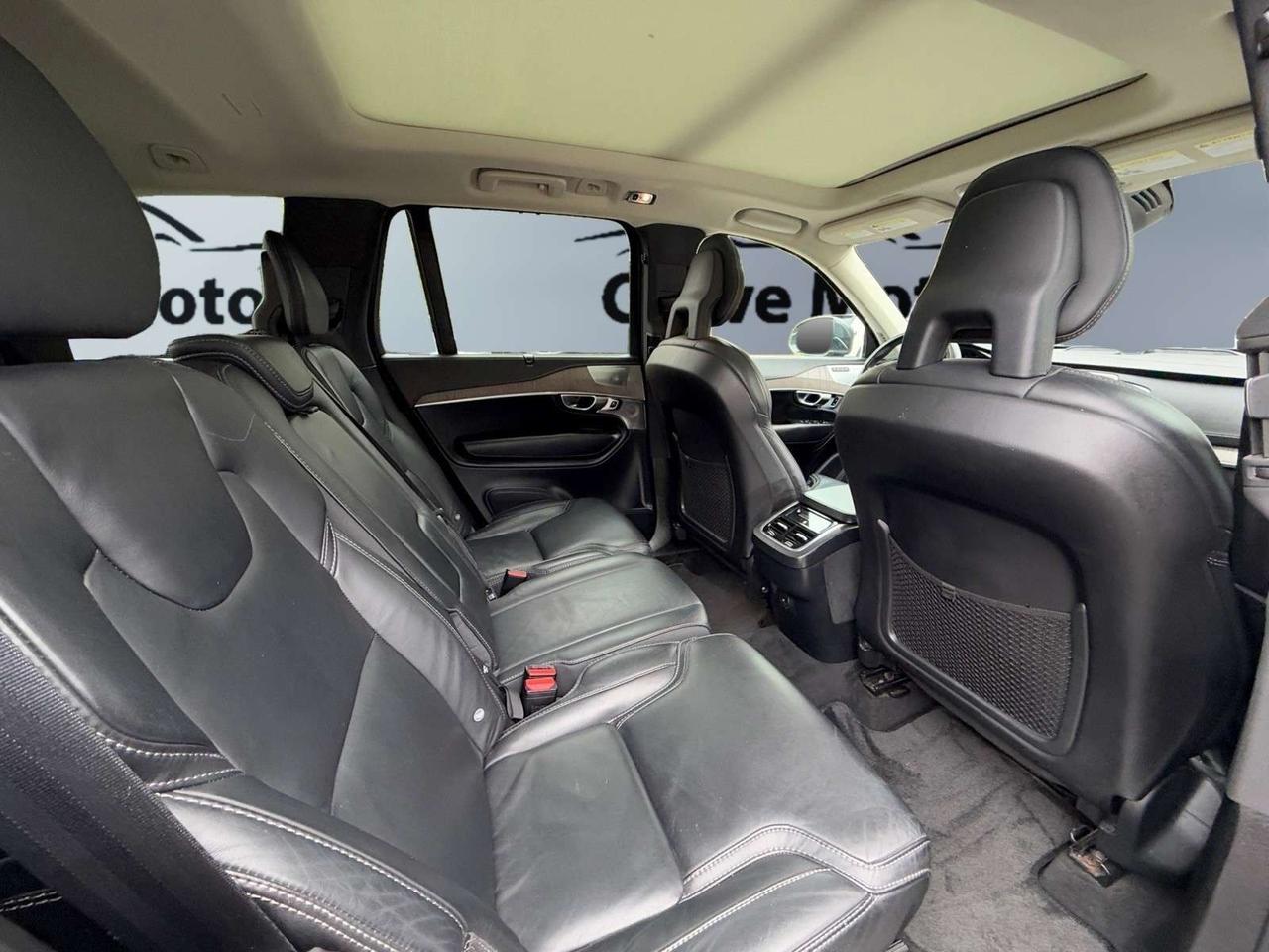 2022 Volvo XC90 T6 AWD Inscription 7-Seater * BOWERS & WILKINS / DRIVER ASSIST / LOW KM Photo