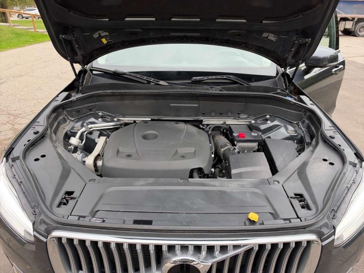 2022 Volvo XC90 T6 AWD Inscription 7-Seater * BOWERS & WILKINS / DRIVER ASSIST / LOW KM Photo