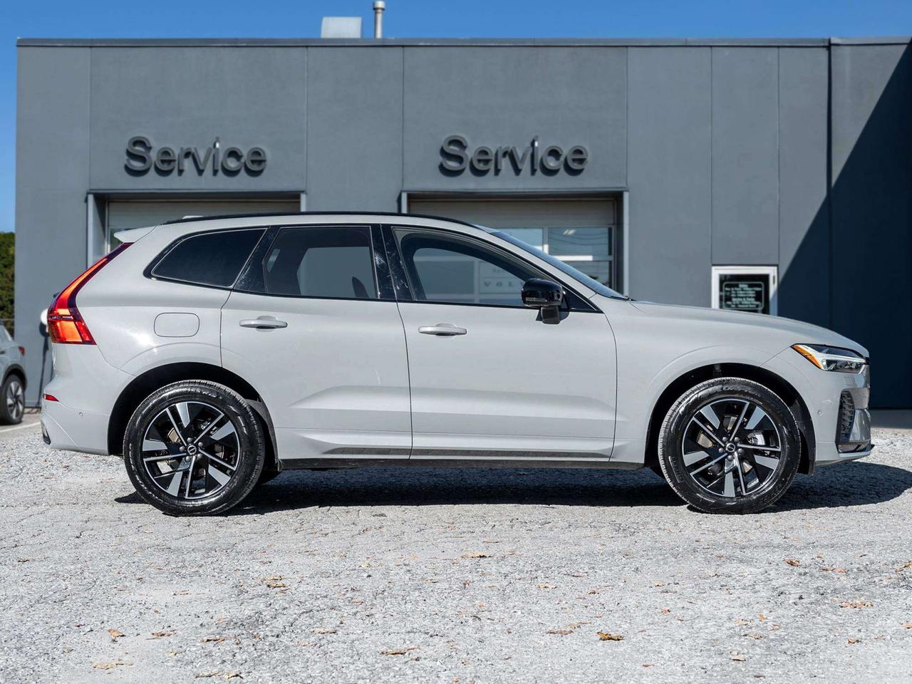 2026 Volvo XC60 PLUS^CARDAMON Interior^Low km^CPO Rate fr 3.49%* Photo