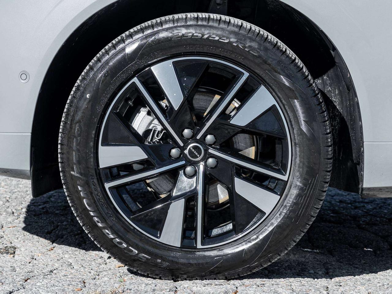 2026 Volvo XC60 PLUS^CARDAMON Interior^Low km^CPO Rate fr 3.49%* Photo