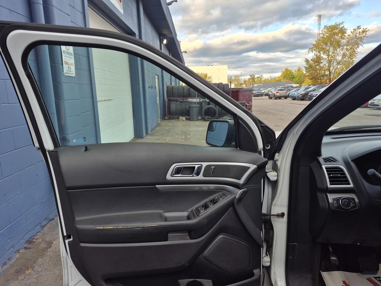 2014 Ford Explorer XLT Photo