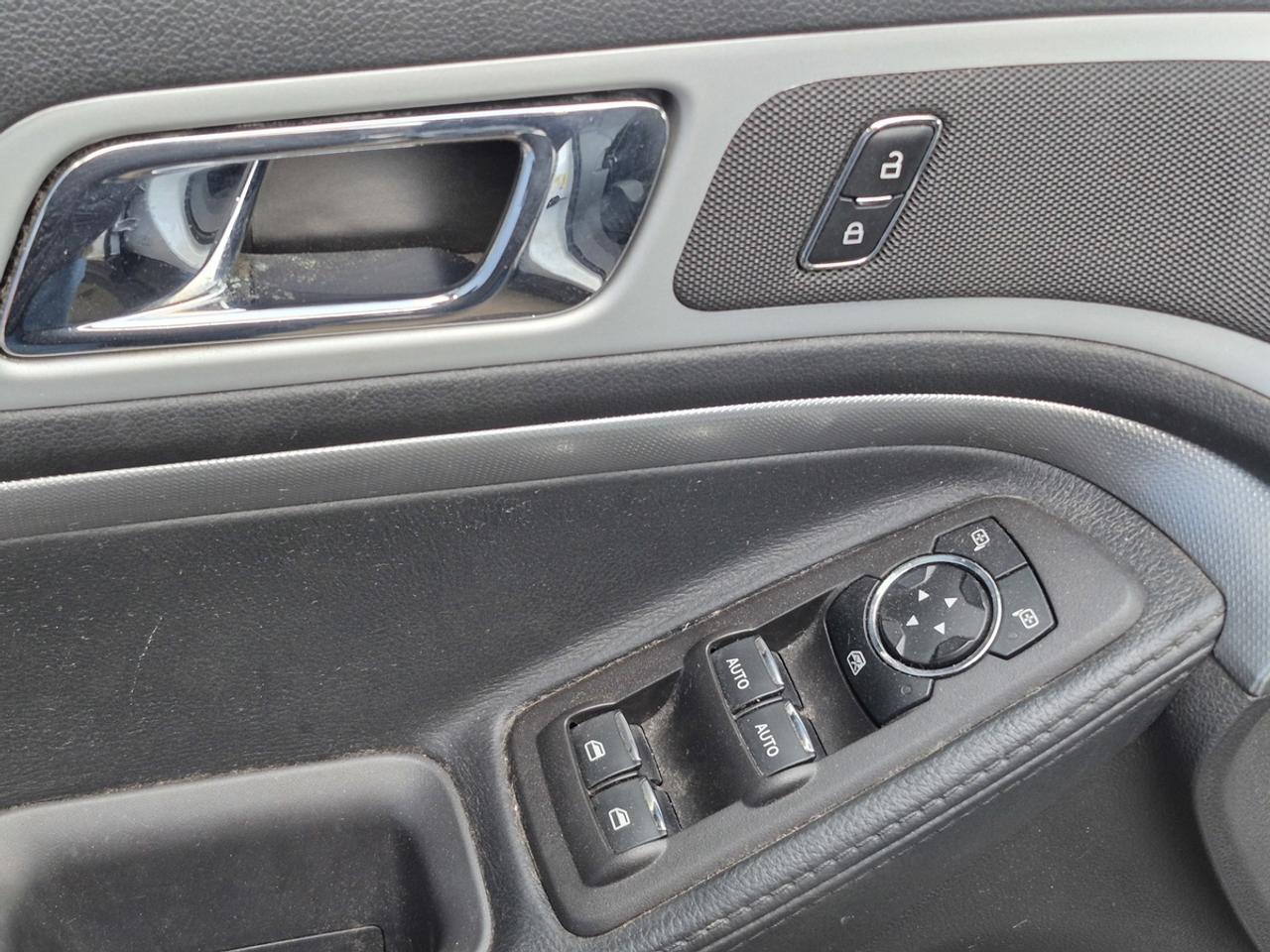 2014 Ford Explorer XLT Photo